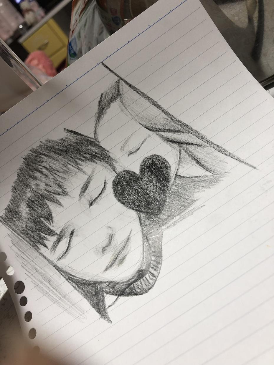色鉛筆アートになります 似顔絵、モノなど写真を見て色鉛筆などで書かせてもらいます。