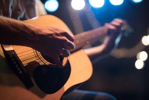 耳コピで弾き語りの楽譜作成します 絶対音感であなたの音楽の第一歩をサポート