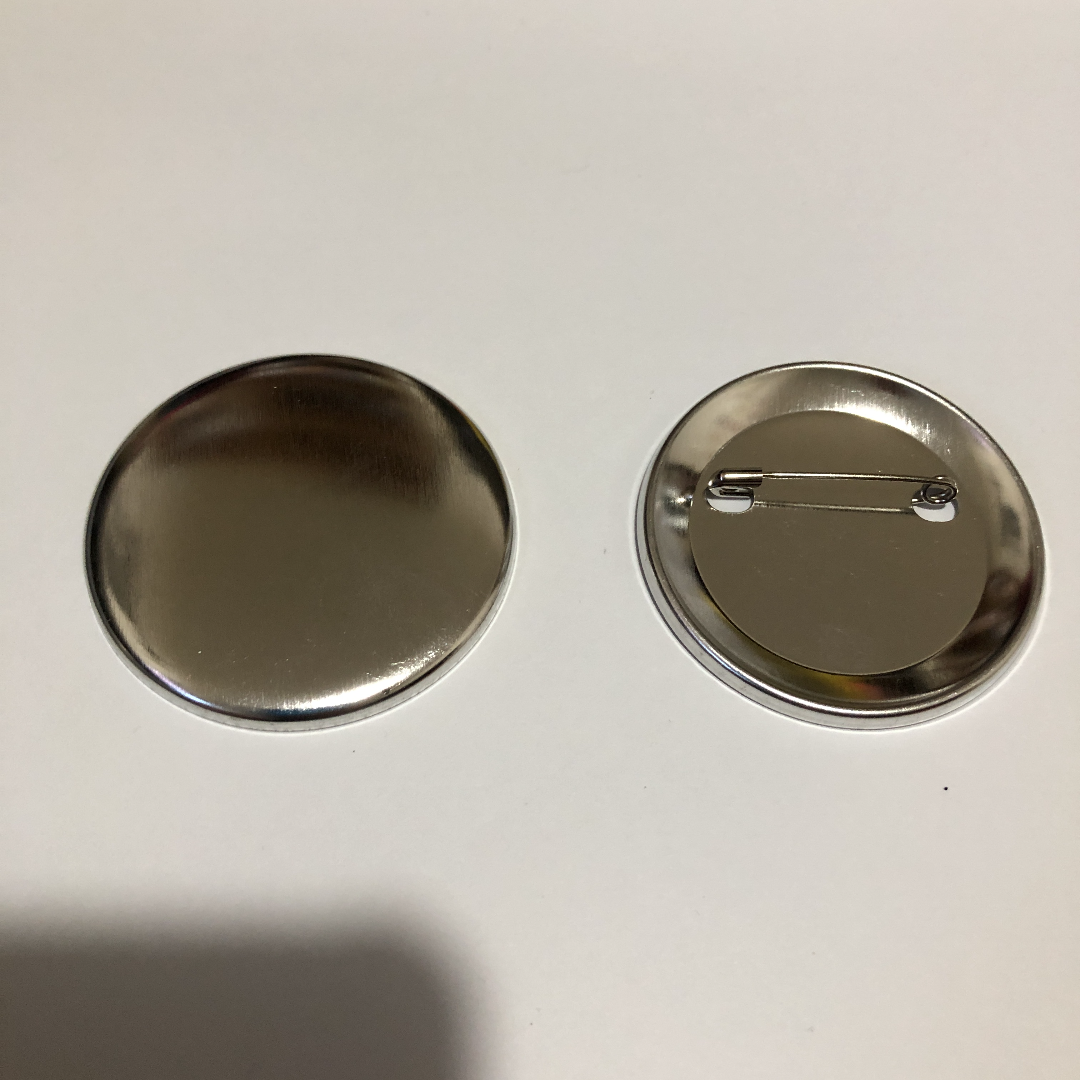 お好きな画像で缶バッジ作ります。57mmます お好きな画像で缶バッジ作ります。痛バ用等も可能です
