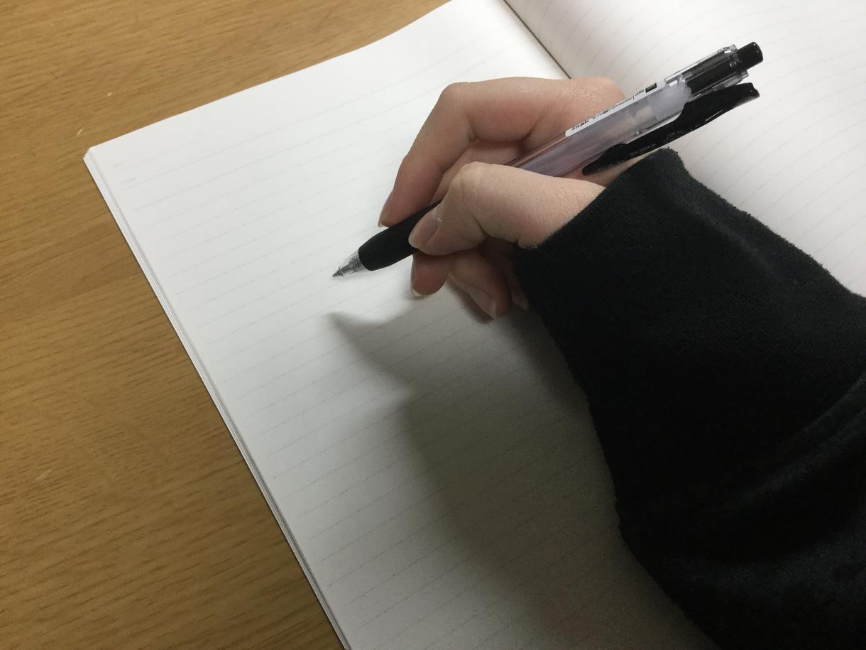 妄想オタク女子が小説や漫画のネタを一緒に考えます 小説家さん、漫画家さんにオススメです!