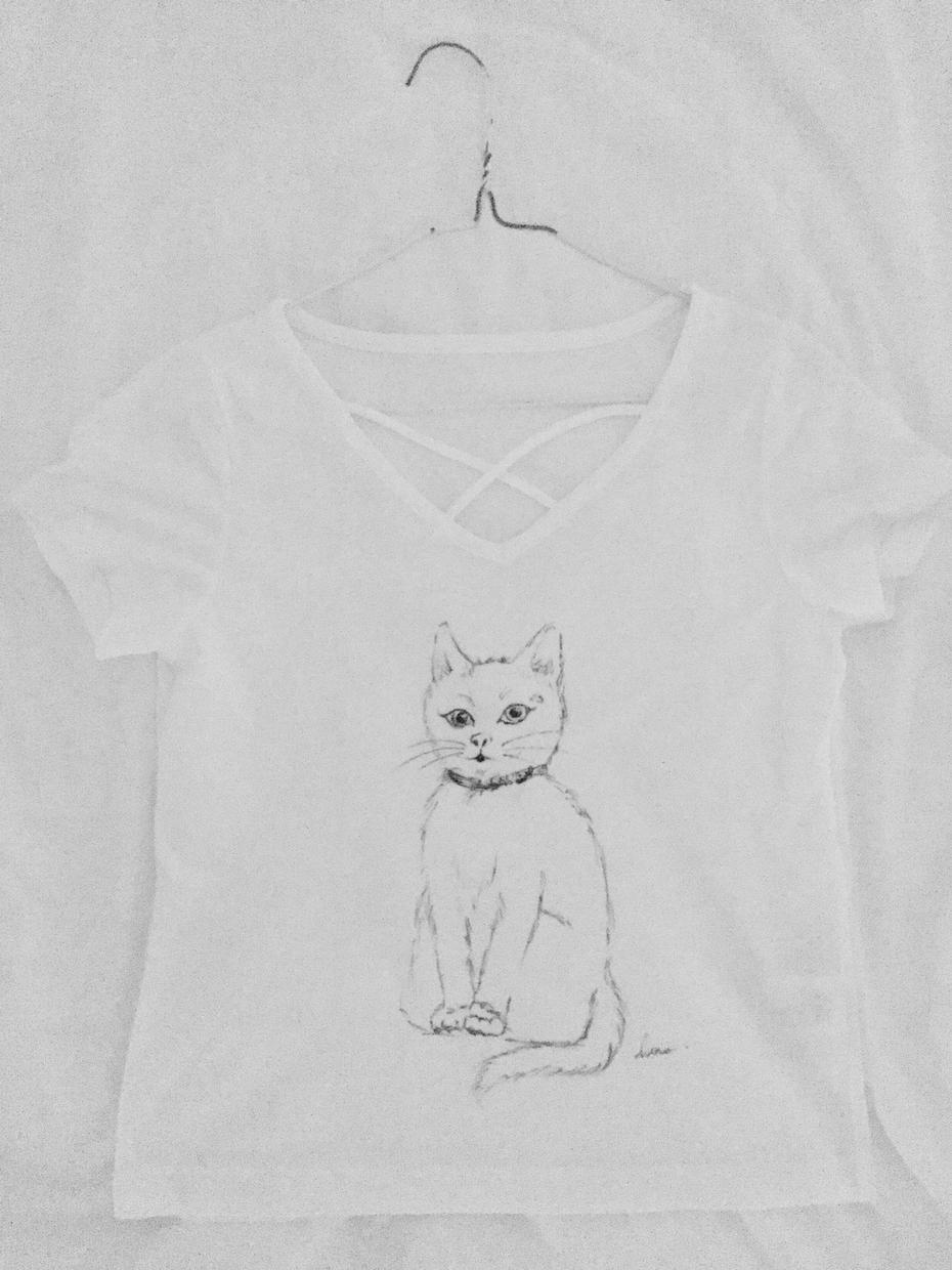 猫Tシャツ制作致します 日々の疲れを癒すニャン!1枚1枚 手描きで描きます!