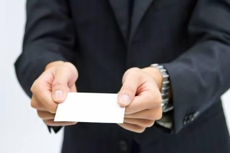 名刺デザイン提案から刷る会社のオススメお教えます 安く名刺のデザインを作成し今後とも安く名刺を作りたいかた