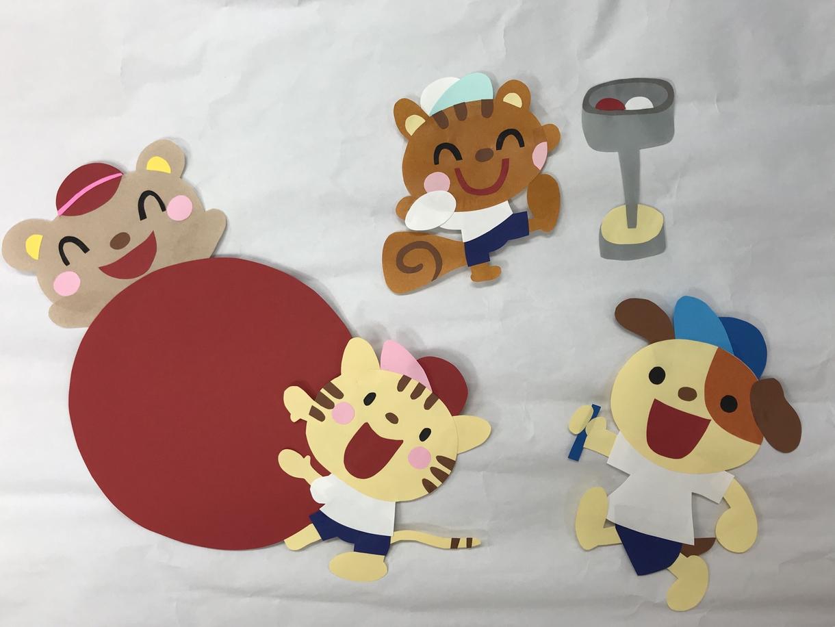 お忙しい保育士方に代わって作ります 壁面はもちろん、製作、お誕生カード、お誕生表etc