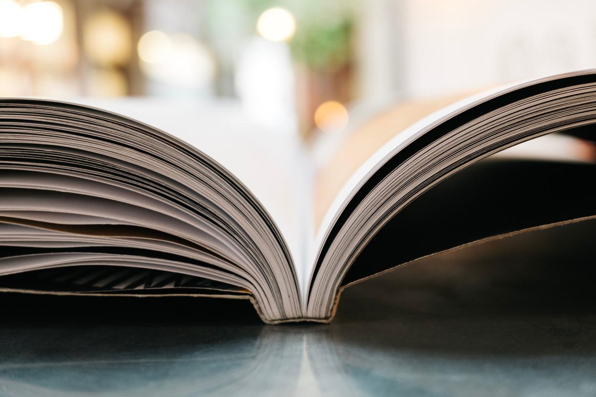 今あなたが読むべき本を3冊紹介します 年間400冊以上読書する私が、今のあなたに必要な本をご案内