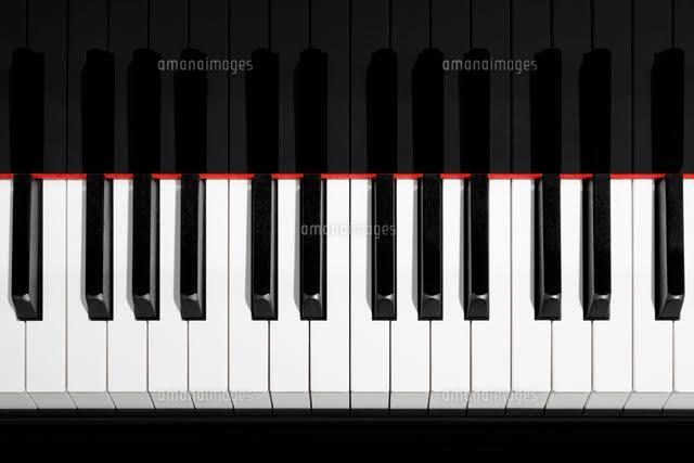 伴奏付けます 貴方の素敵な曲にキーボードで伴奏を付けます!