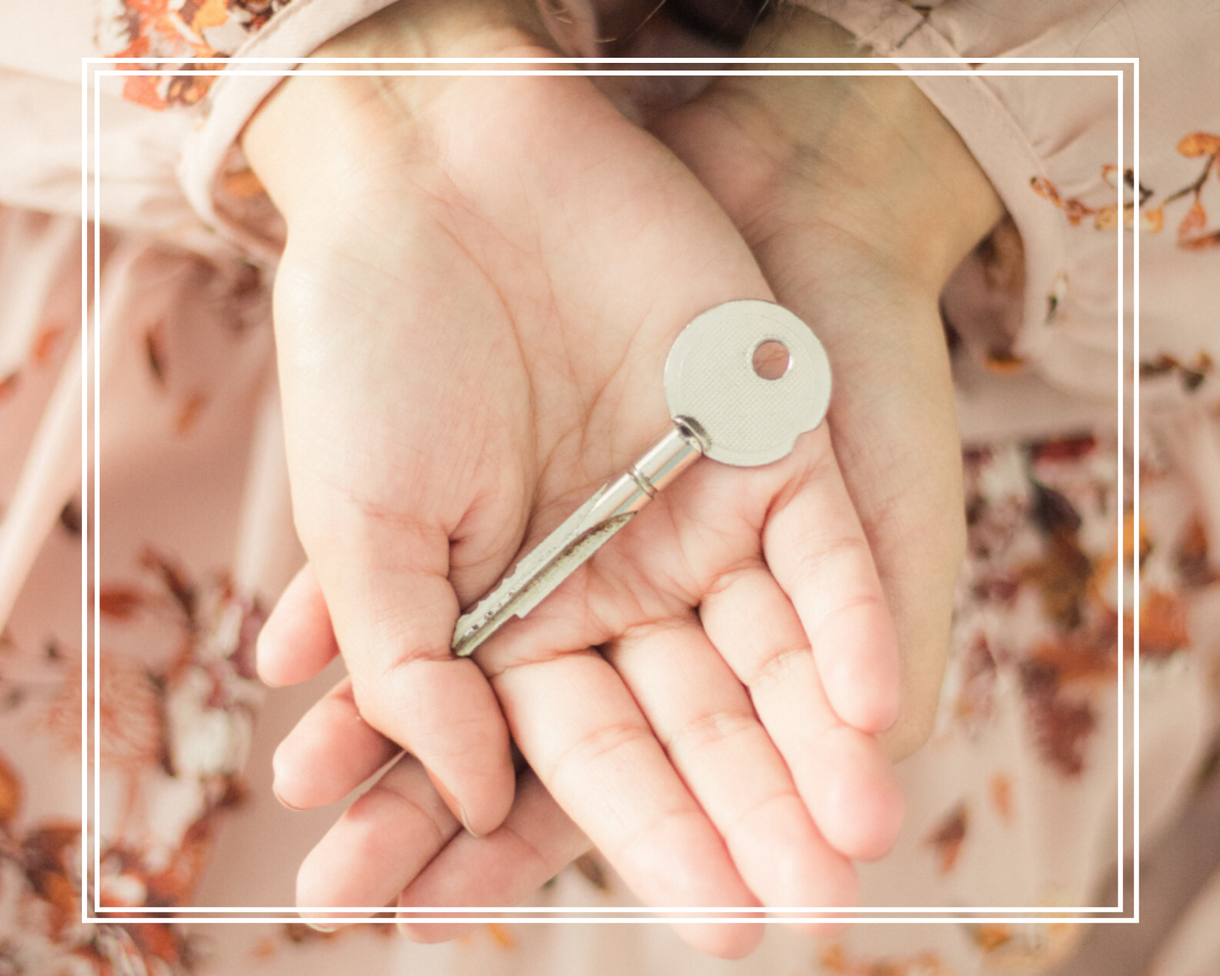 解決の鍵 終わらない苦しみ、秘密厳守でお聞きします 出口が見えない、あなたの味方になって、優しく相談にのります 心の悩み相談 ココナラ