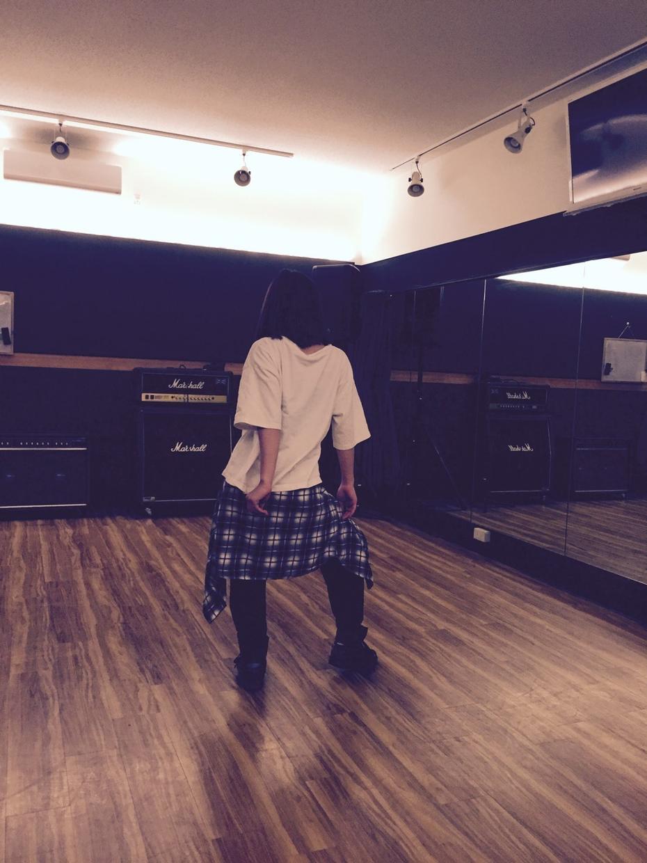 コピーダンス教えます アイドルなどのダンスをコピーしておしえます!