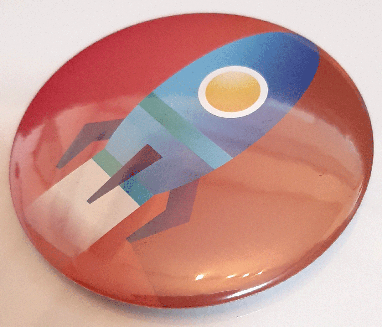 お好きなデザインで、円形缶バッジ　制作します 75ｍｍ　円形缶バッジ　裏面　安全ピンタイプです。 イメージ3