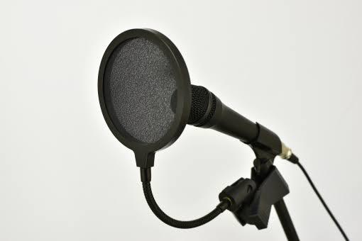 プロのアナウンサーが丁寧なナレーション制作します CM、ナレーション、アナウンス等経験多数!(300件以上)
