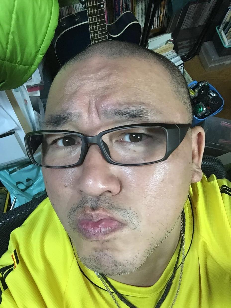 とにかくデザインに関しての全て聞き(話し)ます デザインや販売促進のアイデアに煮詰まった時に連絡ください!