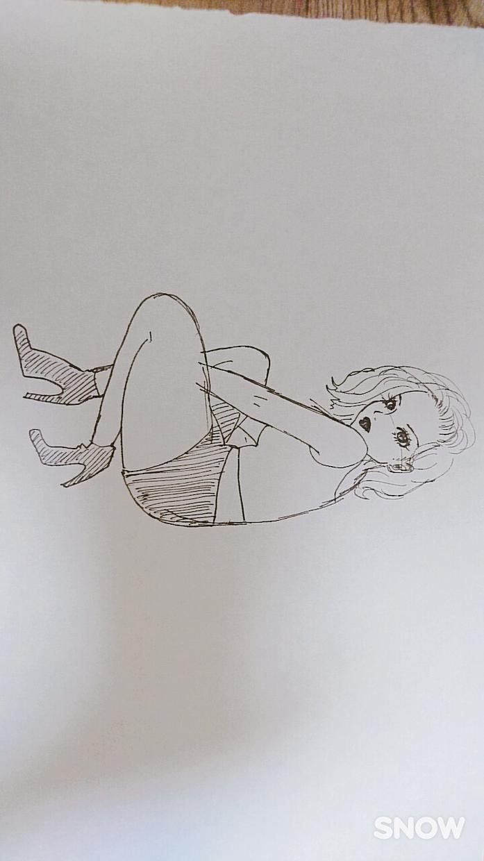 女の子をペン描きします ワンポイント絵が欲しい方にオススメ!