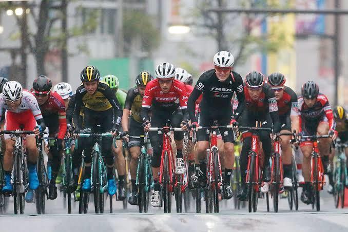 ロードレーサーで速く走れる走り方教えます 元プロロード選手が短時間でもできる練習法教えます✨