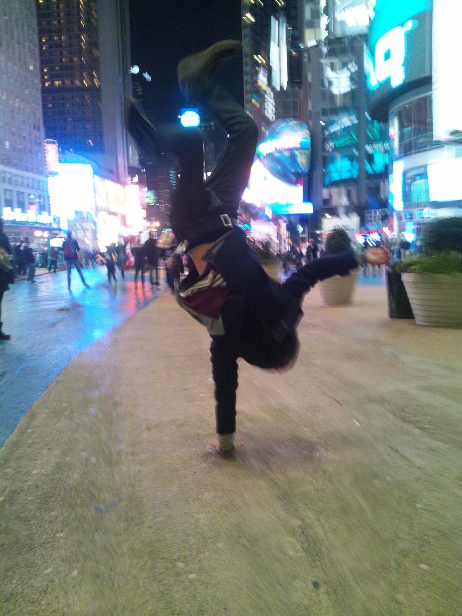 飲み会や余興での特技教えます ブレイクダンスの技を使って人気者になりましょう その他 ライフスタイル エンタメ ココナラ