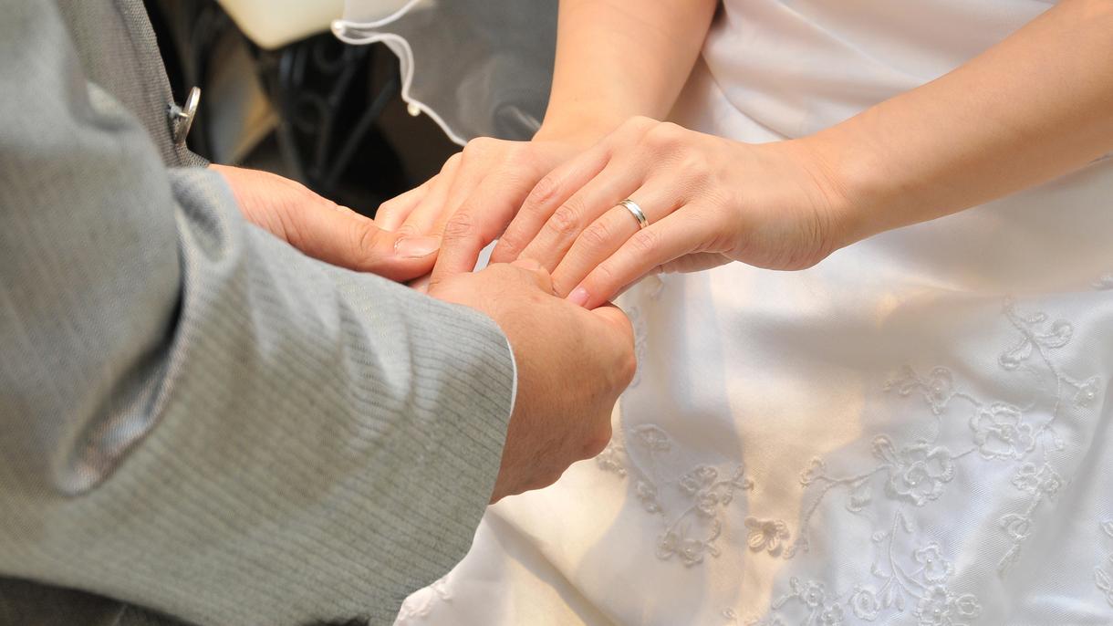結婚式等のムービーを制作します 結婚式やイベントのオープニングやプロフィールムービーの制作
