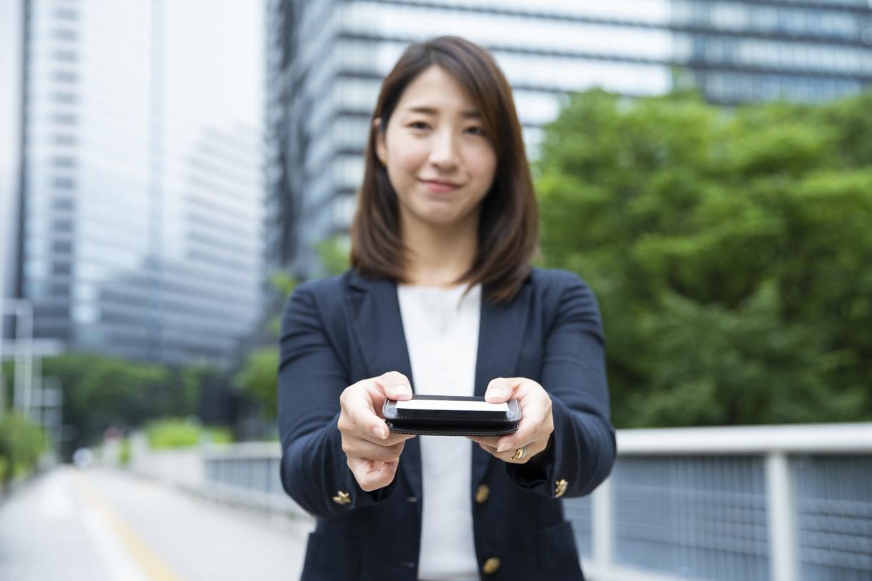 貴方の会社の最強の営業ツール、デザインします 貴方の事業・商品の魅力を最大限引き出したカタログ制作します。