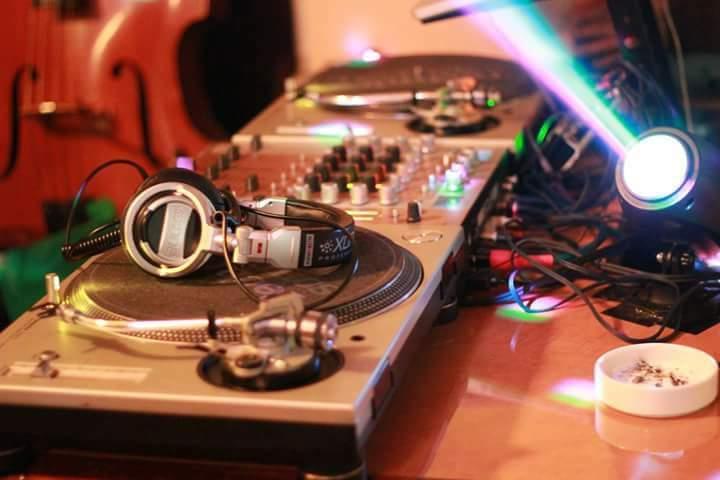 初心者向けDJの事についてアドバイスします DJのお悩みについてお答え、レッスンいたします。