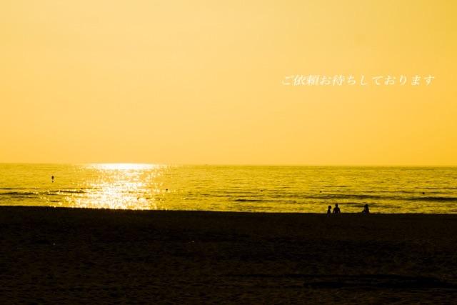 私が撮った景色の写真の中にお客様が入れたい文章をいれます。ポエム等なんでも良いです。