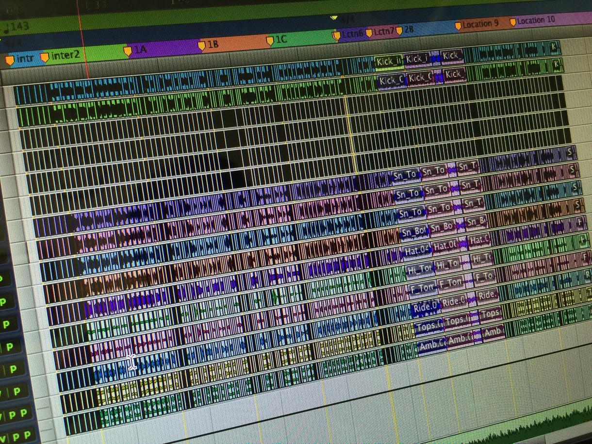 楽曲のMIXやボーカルのピッチ修正承ります アイドルやバンドhiphopやEDMまで幅広く承ります!
