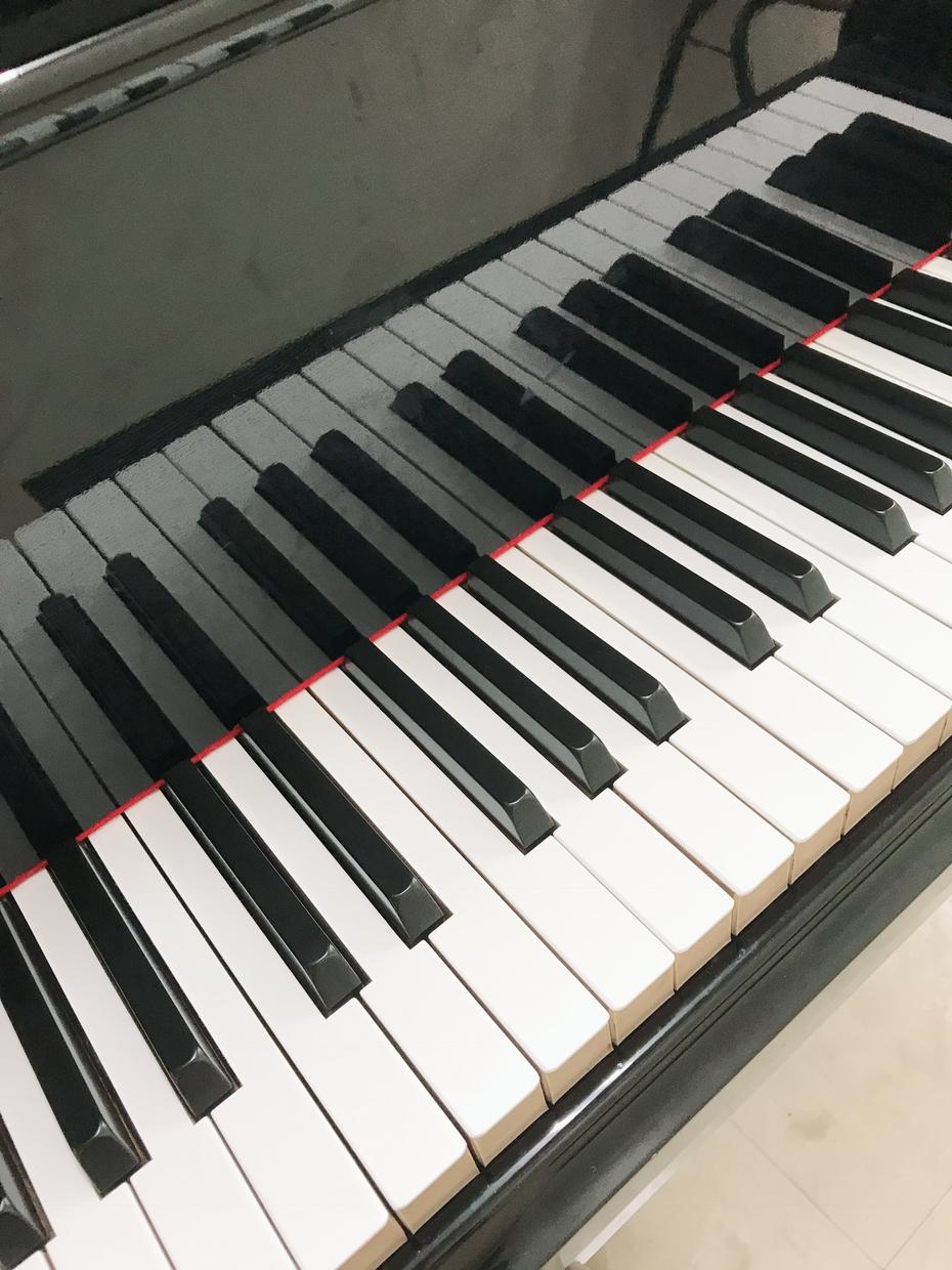 耳コピします あなたの弾きたい曲を楽譜にします【絶対音感あり】