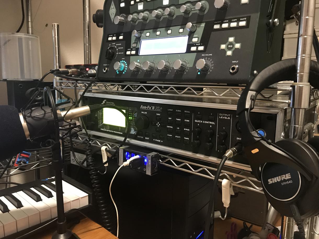 プロコンポーザーです!作曲・編曲をします 仕事は遅いですがそこら辺の人よりは理論しっかりしてます