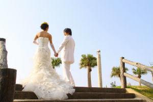 思い出の写真を感動的なムービーにします 結婚式余興などで感動的なムービーを上映したい方へ