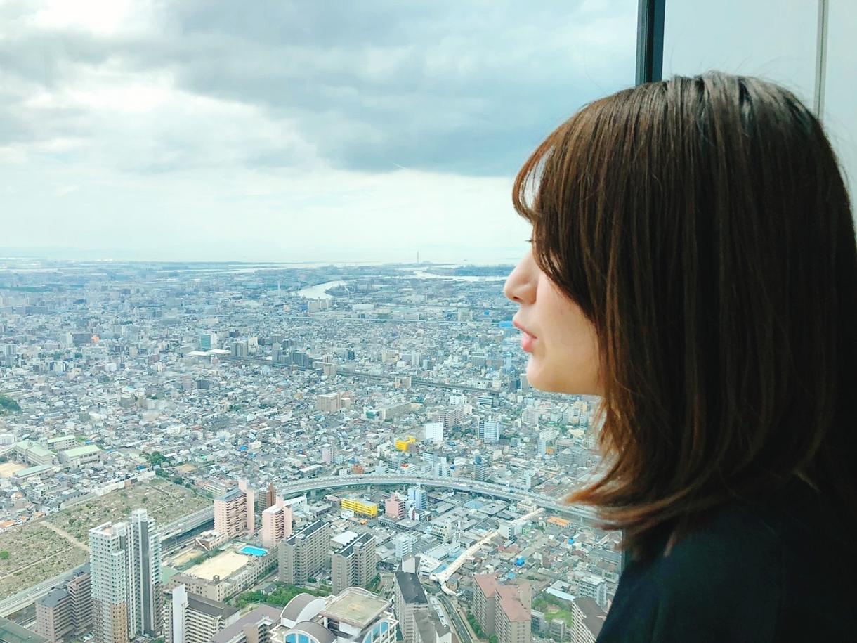 女性ボーカルとして歌います 仮歌や著作権回避用に、歌います:)