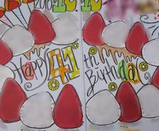 色紙やポップのデザインを描きます 先輩に送る色紙やデザインでお困りの方いらっしゃいませんか メニュー Pop ラベルデザイン ココナラ