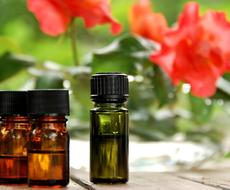 メディカルアロマのプロが最適なアロマをご提案します いつもストレスフリーで楽しく幸せに過ごすのに必要なアロマは？