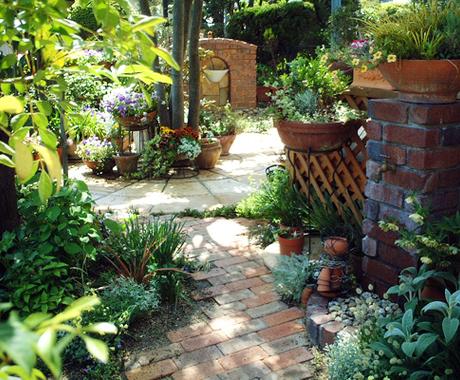 本格庭師がお庭 ガーデニングの相談 質問お答えします お気軽に Diy支援 住まい 賃貸 購入の相談 ココナラ