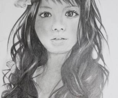 鉛筆でケント紙に似顔絵を描きます 鉛筆画　似顔絵　結婚記念日やプレゼント、誕生日に最適！