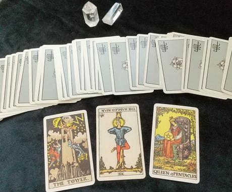 あの人の気持ち 本音をタロットで鑑定します 片思い 不倫 復縁 恋人等 相手の本音がわからない方へ 恋愛 ココナラ