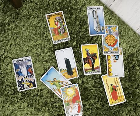 タロット ホロスコープリーディングをします 恋愛や人間関係など 秘密にしたい相談事をしたい方 占い全般 ココナラ