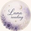 Luna reading