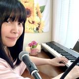 英語を学ぶ音楽の先生ローズマリー