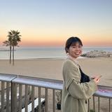 あお バイリンガル動画クリエイター