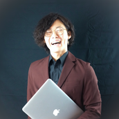 アオイ クガヤマ｜AIで業務に革命を。