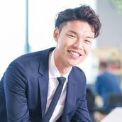 人事・ITコンサルタント 花﨑