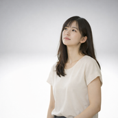 人物写真(女性)中心の素材を出しています