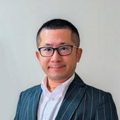 コーチングと社員研修の永井ローガン