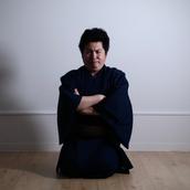 月隈朱莉　SSWとナレーター