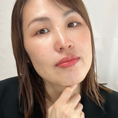 MAKI｜大人のメイク講師