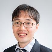 商標専門の弁理士　角谷健郎