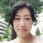 行成ひとみ