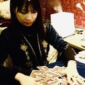 美瞑タロット占い師