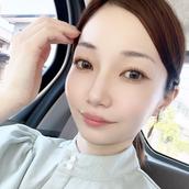 ルビー瞳