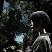 琉球霊媒師・玉城霊瞳
