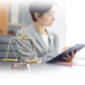 弁護士小林  契約書作成と顧問を専門