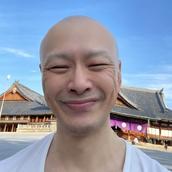 力市場本社 代表　辻中シン