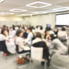 大手企業での社員研修を行なった際の会場風景