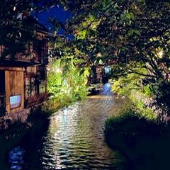 四条河原町の川